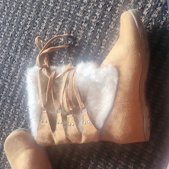 Wanted- Snowbird - Picture 2 of 5